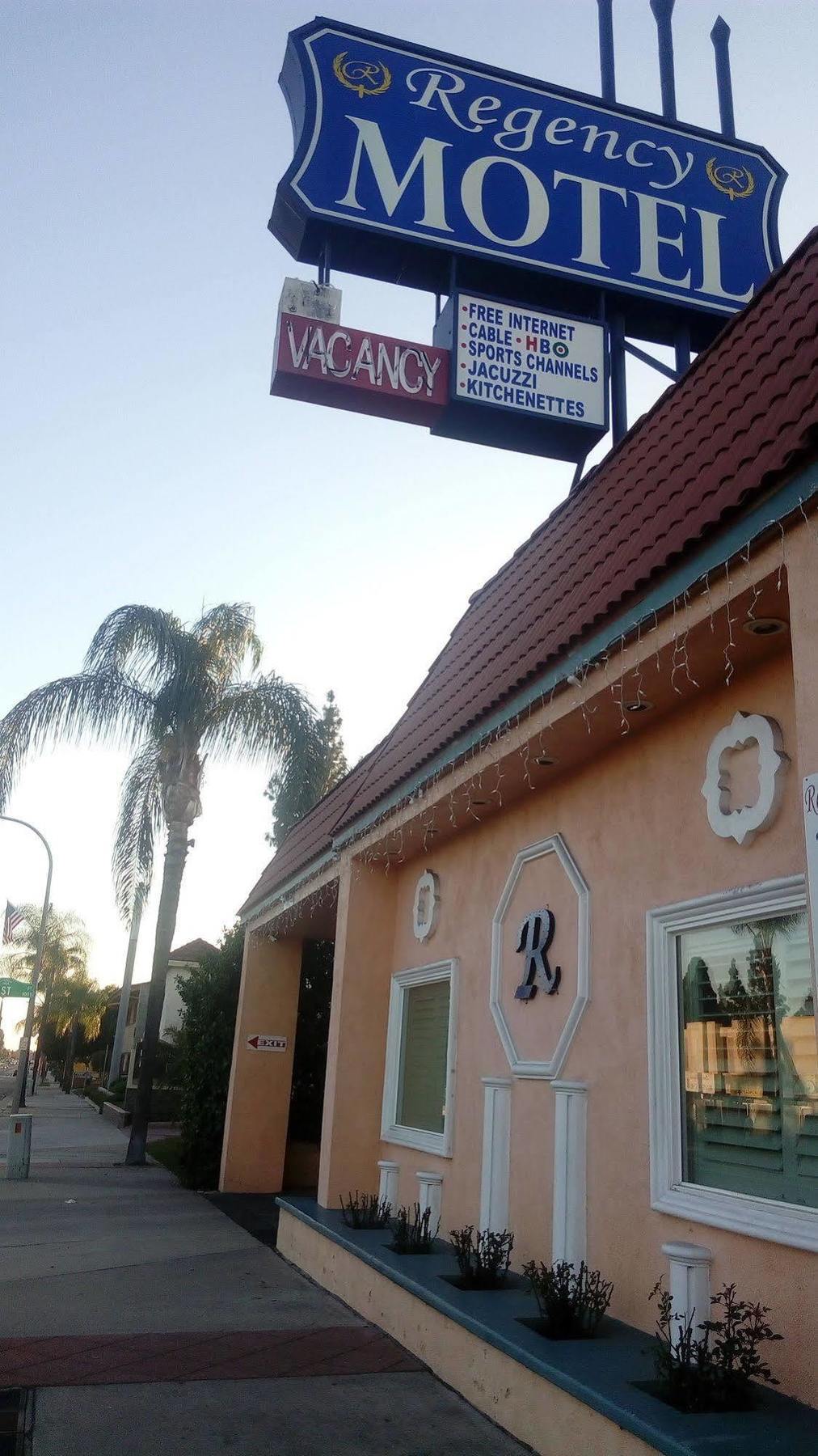 Regency Motel Brea Luaran gambar