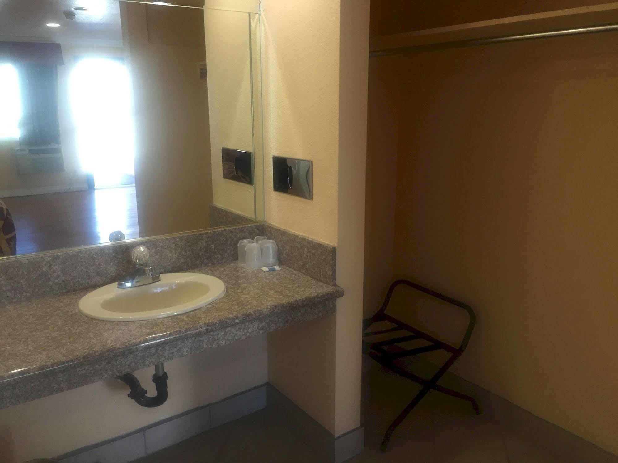 Regency Motel Brea Luaran gambar