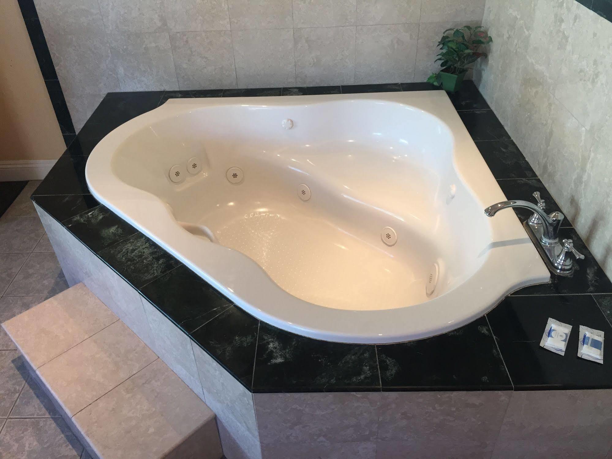 Regency Motel Brea Luaran gambar
